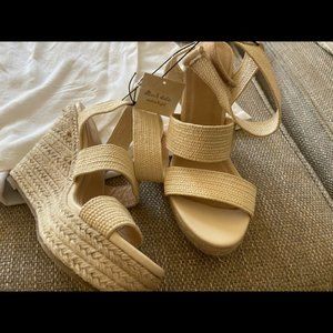 BRAND NEW, never worn wedges from Altard State!